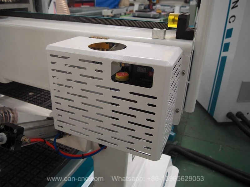 1325 3 axis CNC router auto oil lubrication 1325 3 axis CNC router auto oil lubrication