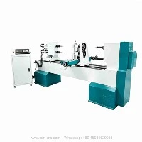 How to change the tool on a wood turning lathe?
