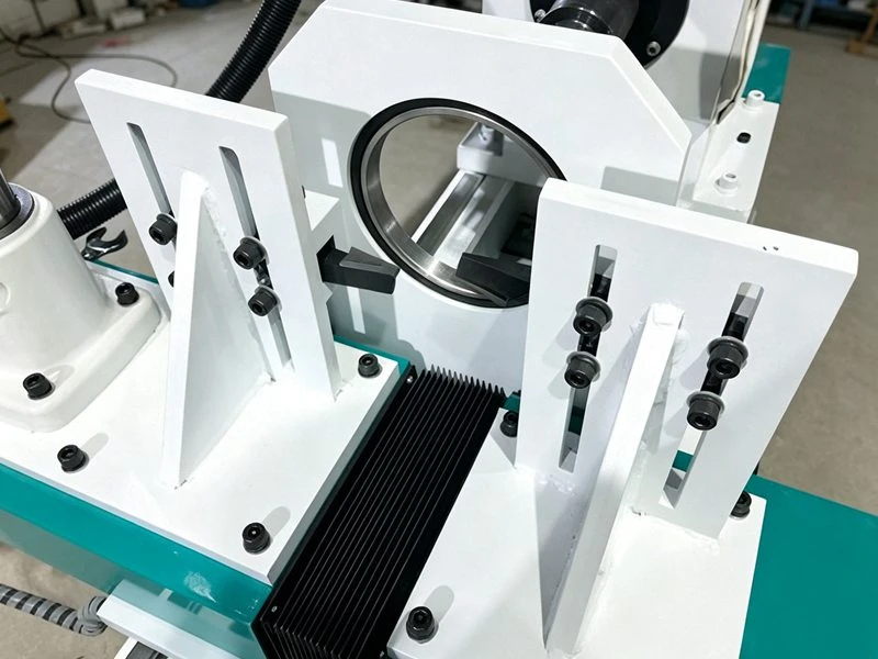 double blades for turning function double blades for turning function
